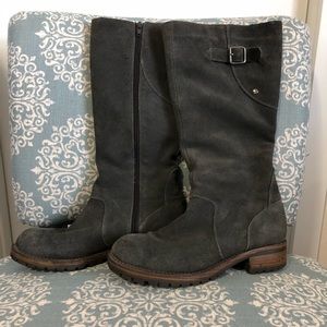 Kenneth Cole Reaction Gray Suede 9 boots